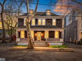 10 Lytle St