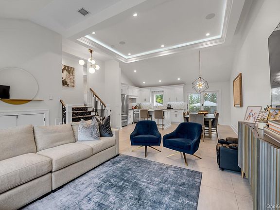 3rd image of 26 Abrams Place