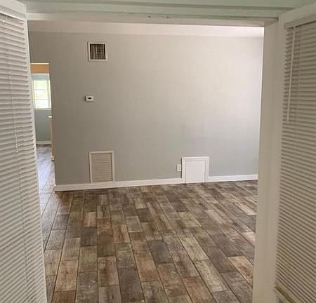5th image of 214 S Palmway APT 4