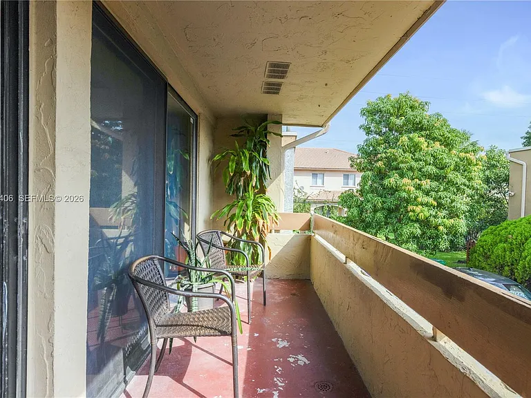 8390 N Missionwood Cir #D-18 — Photo 15