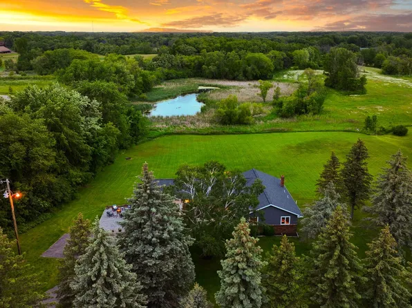 1400 County Road 24, Long Lake, MN 55356