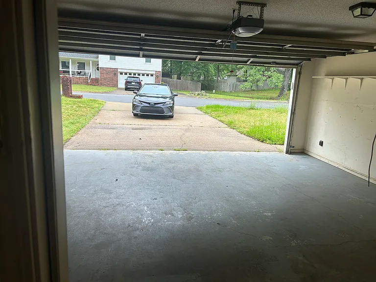 2305 Coraltree Dr — Photo 2