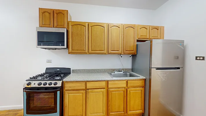 Rented by Bond New York | media 15