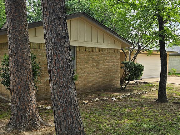 3rd image of 3217 Oriole Ln