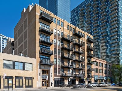 1307 S Wabash Ave APT 205, Chicago, IL, 60605