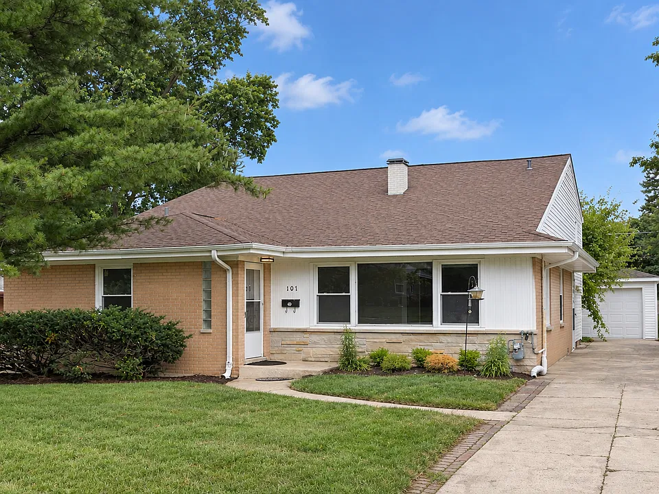 107 N Pierce Ave
