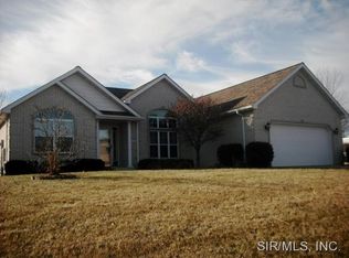 338 Meadowlark Ln, Belleville, IL 62220