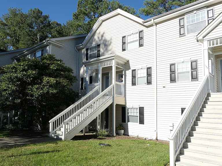 138 Kingsbury Dr — Photo 18