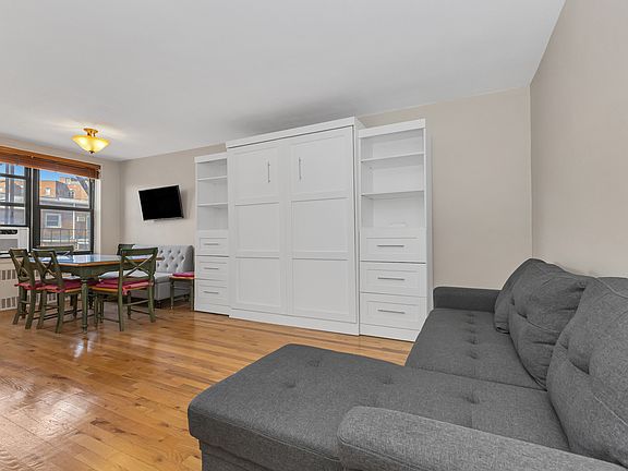 3rd image of 6730 Dartmouth St APT 2G