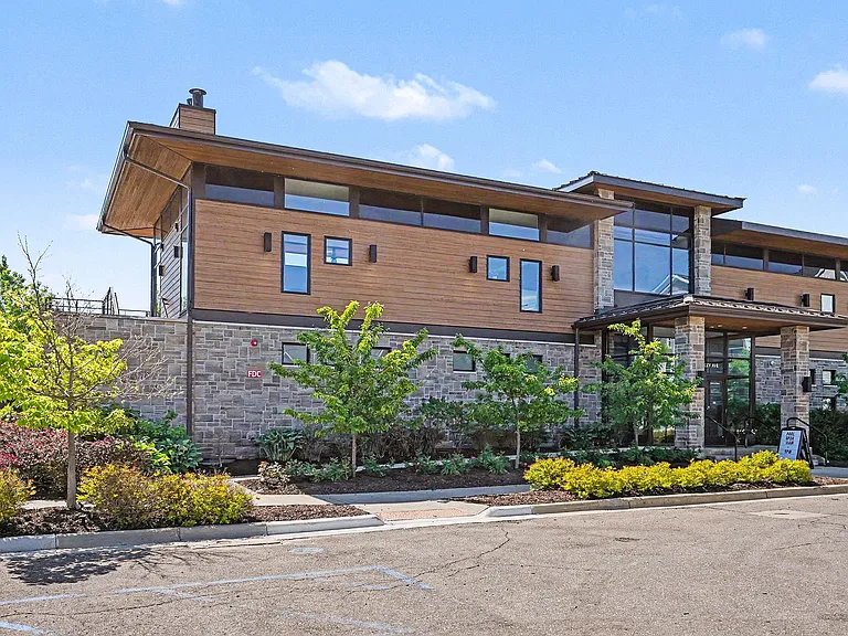 2843 Hardwick Rd — Photo 42