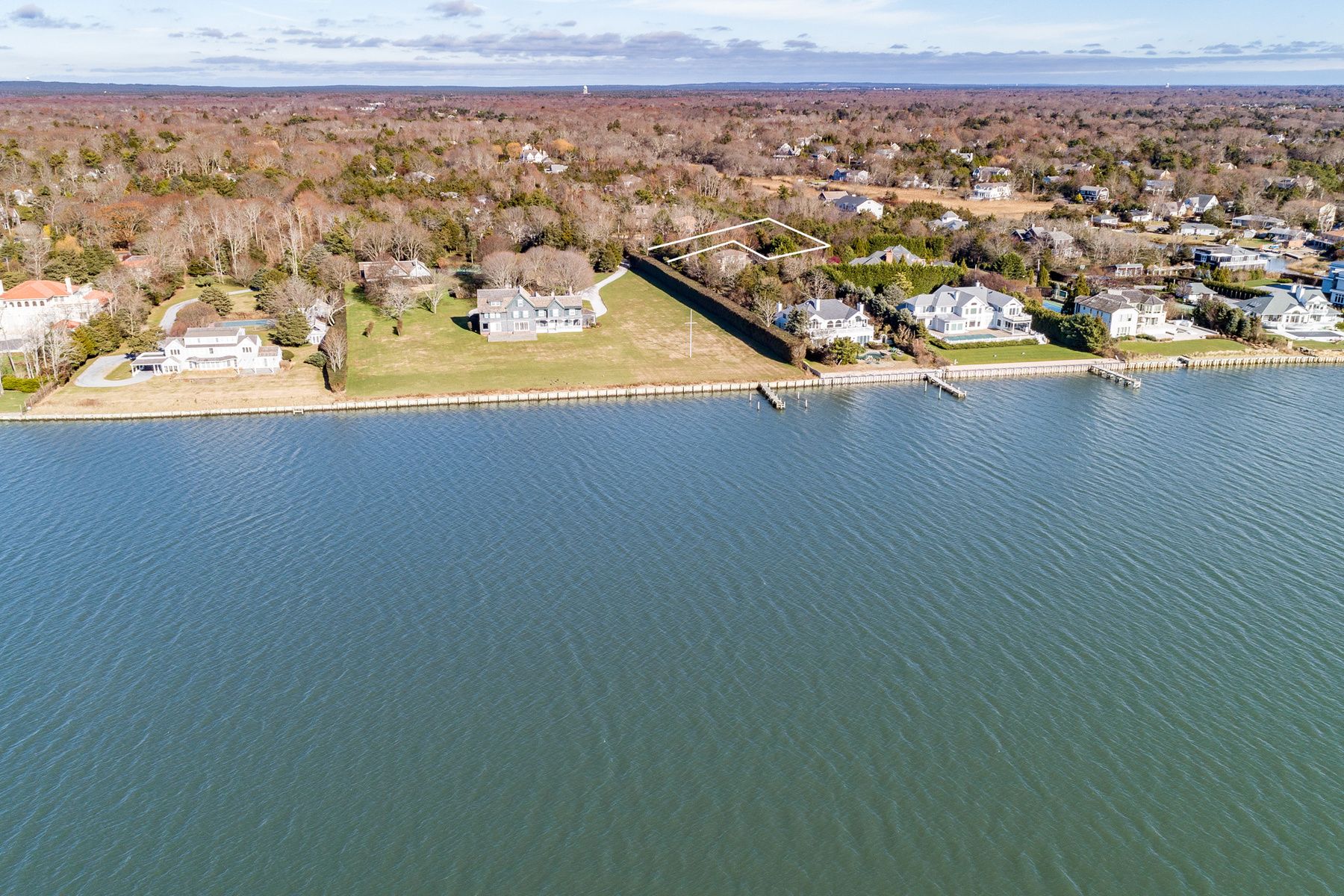 34a Remsen Ln in Remsenburg Out East