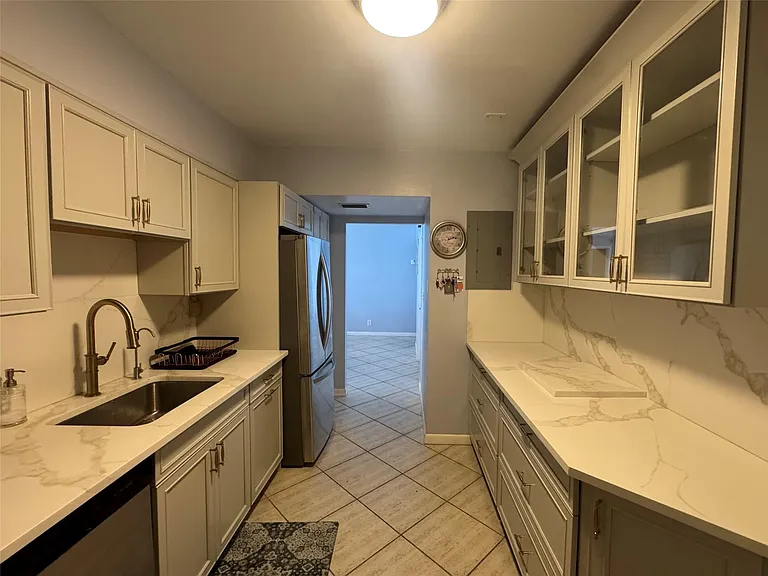 3725 S Ocean Dr #1610 — Photo 10