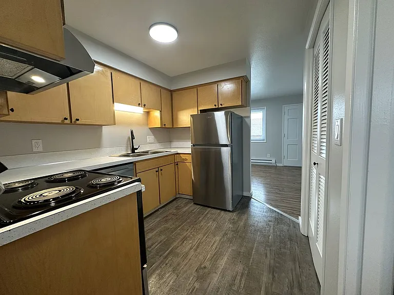 Bel-Air Apartments 8-Unit — Photo 6