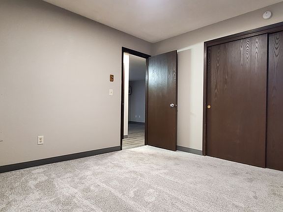 5th image of 405 3rd Ave SW Unit 2