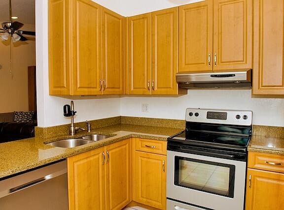 2nd image of 10551 Country Club Terrace