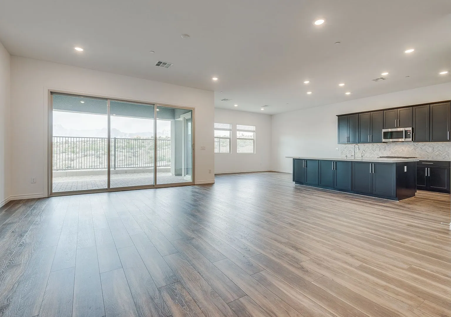 Single story home in the exclusive master planned community of Heritage in Stonebridge — Photo 4