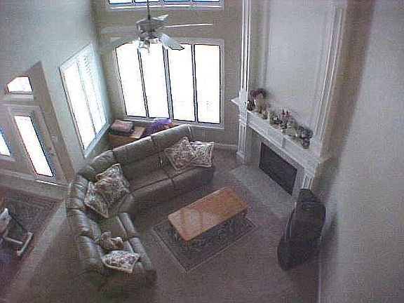 4th image of 3335 Columbus Dr