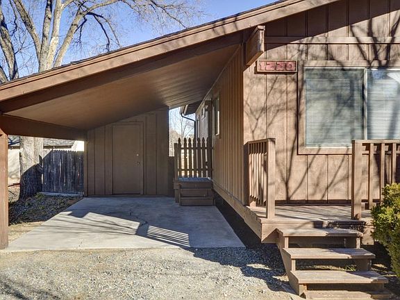 3rd image of 1220 Manzanita Pl