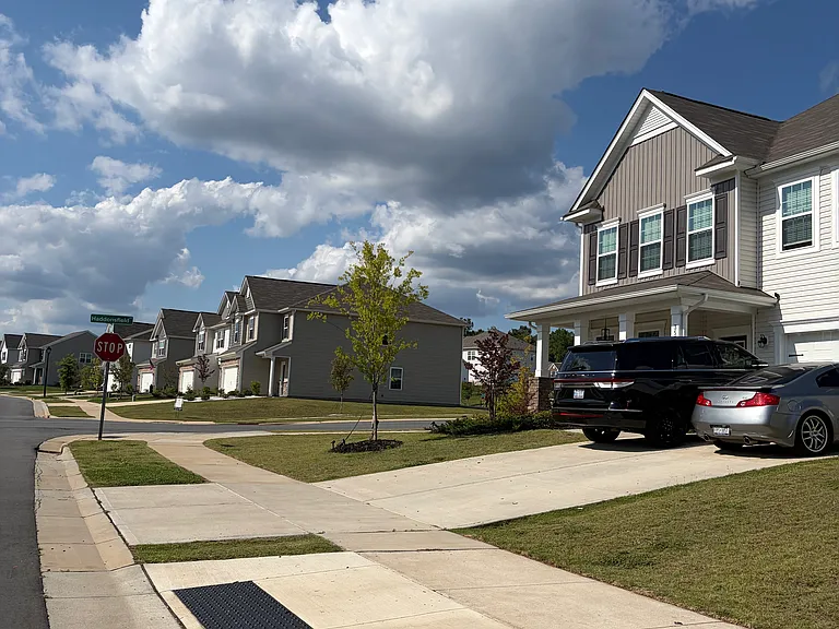 353 Kennerly Center Dr — Photo 11