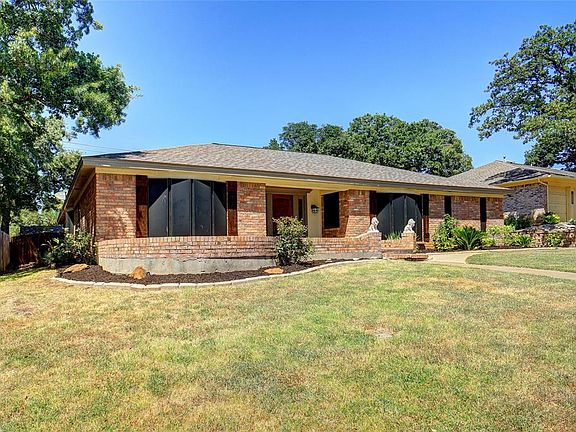 5th image of 412 Cumberland Dr