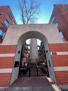 5400 S Hyde Park Blvd #A-5, Chicago, IL, 60615