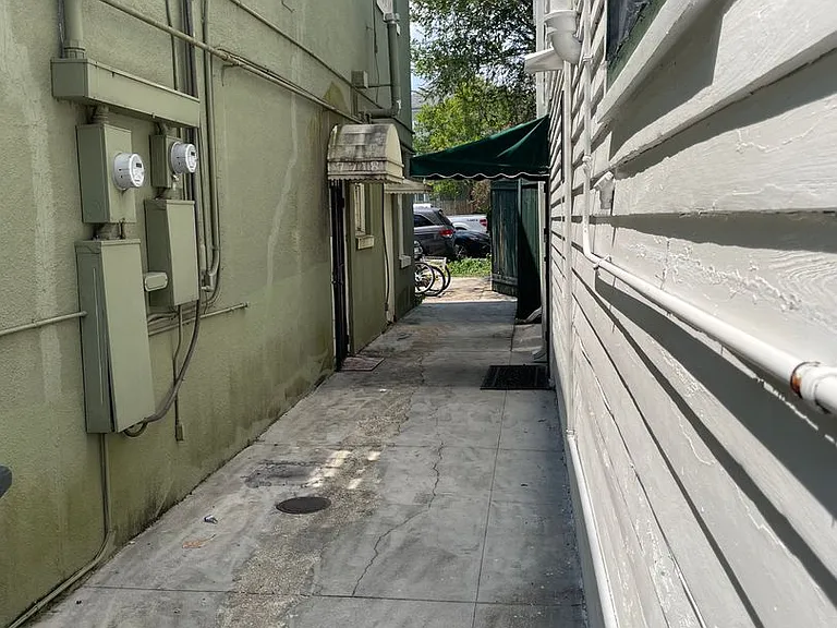 7718 Maple St — Photo 13