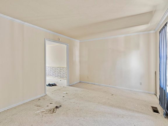 3rd image of 1417 Stonehenge Pl