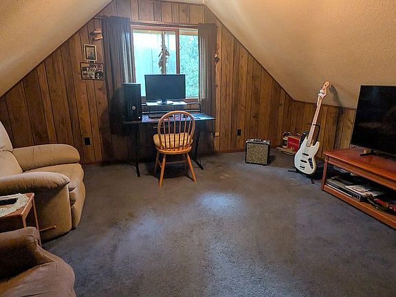 5th image of 1572 Pasterz Rd