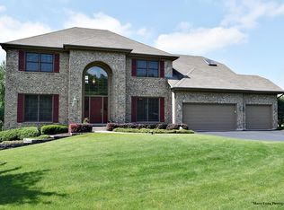 6N688 Denker Ln, Saint Charles, IL 60175