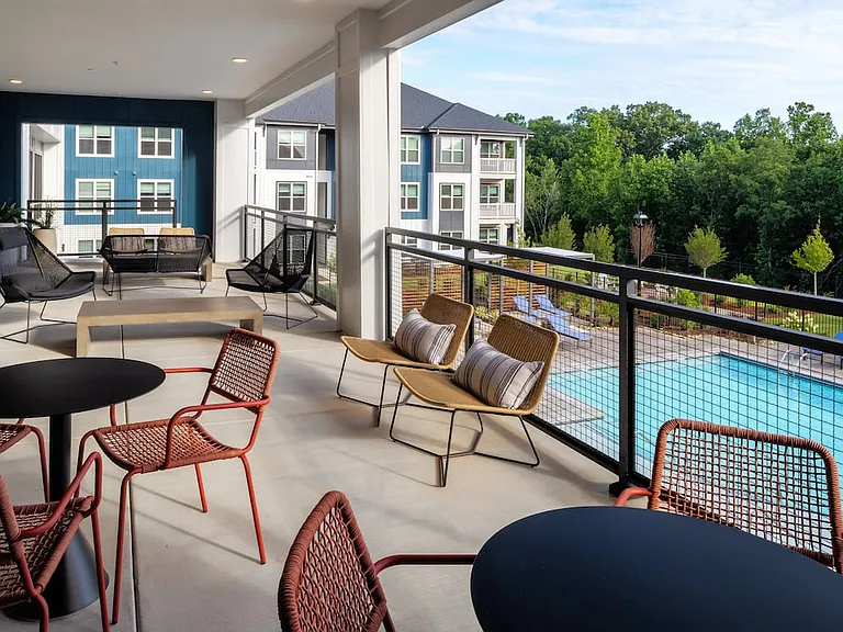 2nd floor outdoor terrace