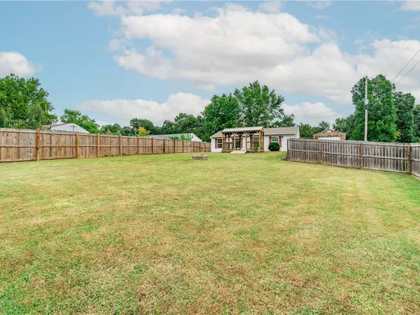 14570 East Ave #264, Lowell, AR 72745