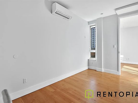 4th image of 836 Dekalb Ave APT 4G
