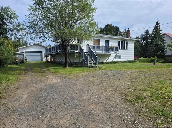 2943 Middle River Rd, Bathurst, NB E2A 6X9