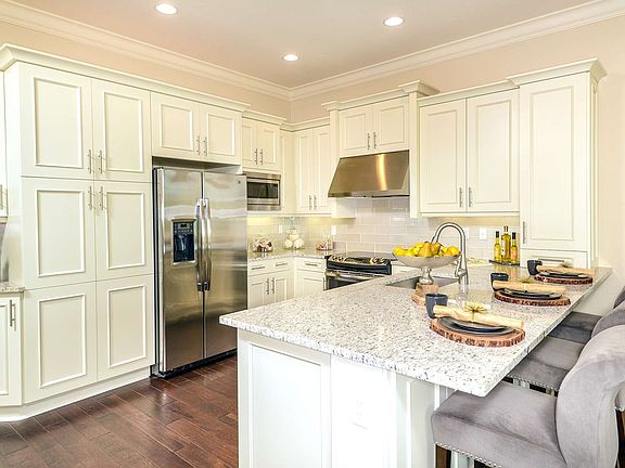 3rd image of 11736 Lakewood Preserve Pl