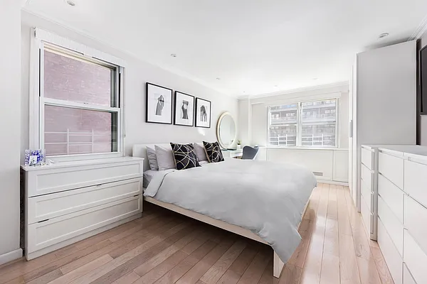 Sold by Compass | media 7