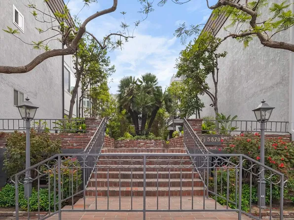 5870 Green Valley Cir Unit 211, Culver City, CA 90230