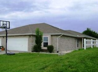 4825 NW Astor Park Dr, Topeka, KS 66618