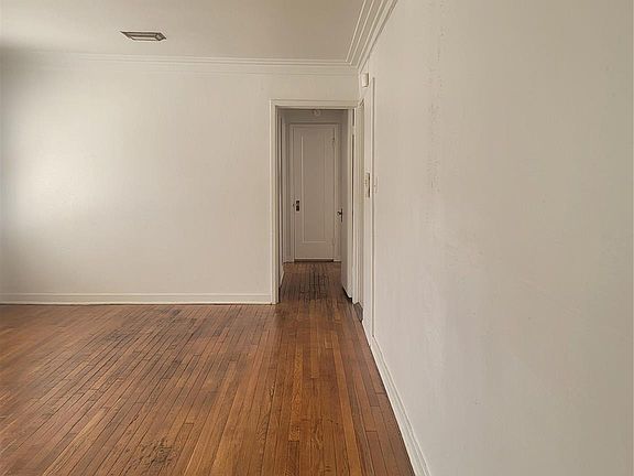 5th image of 1920 Binz St #6