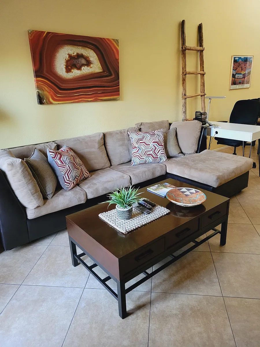 Lots of room to relax and watch tv or read. Or just stretch out on the chaise and take a nap! - 340 E Larkspur Ln