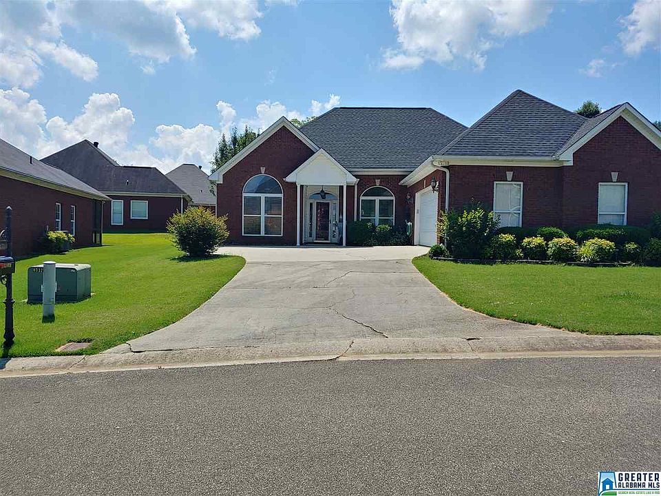 1st image of 221 Ashford Dr