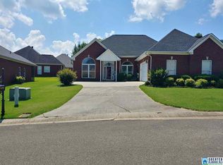 221 Ashford Dr, Gardendale, AL 35071