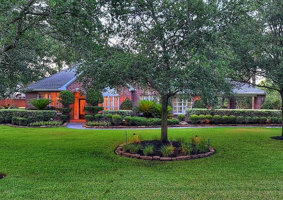 1st image of 11002 Albury Park Ln