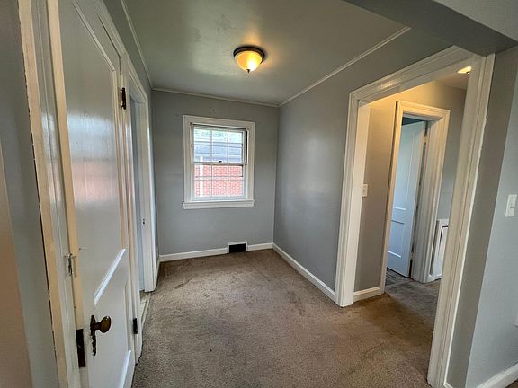5th image of 2319 Tytus Ave APT 3