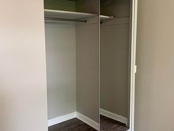 5th image of 4937 Kelsch Ln #3