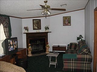 2nd image of 12 Coombs Ln