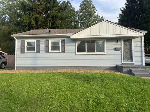 111 Rutledge Dr, Youngstown, OH 44505
