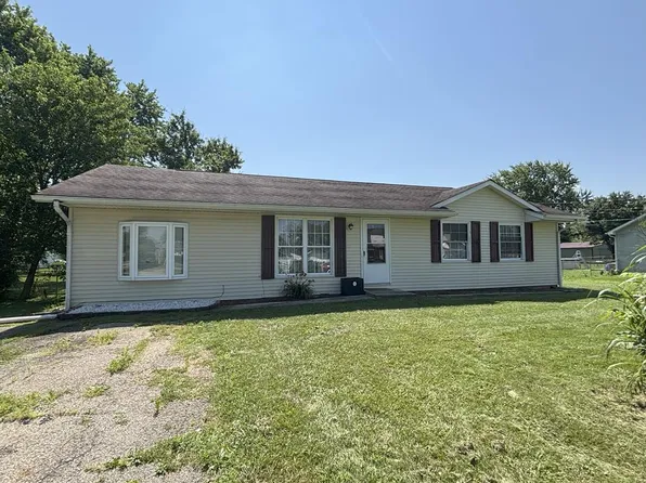 239 Maple Dr, Frankfort, OH 45628