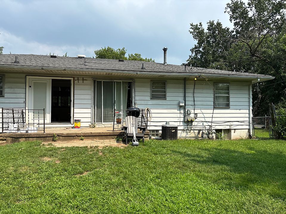 2nd image of 3833 N Donna Ln