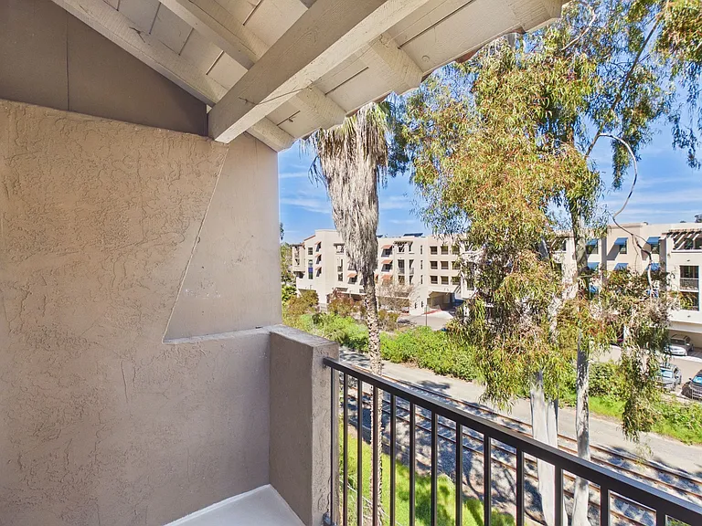 298 Eddie Dr — Photo 34
