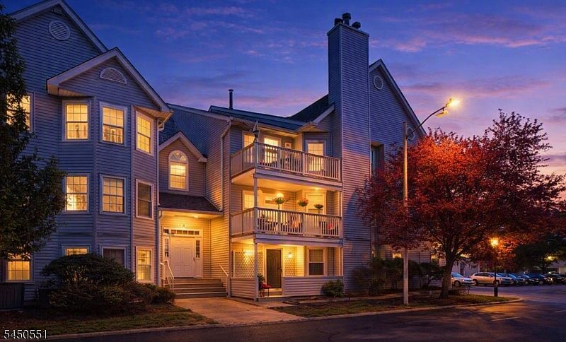 1st image of 101 Quartz Ln #101